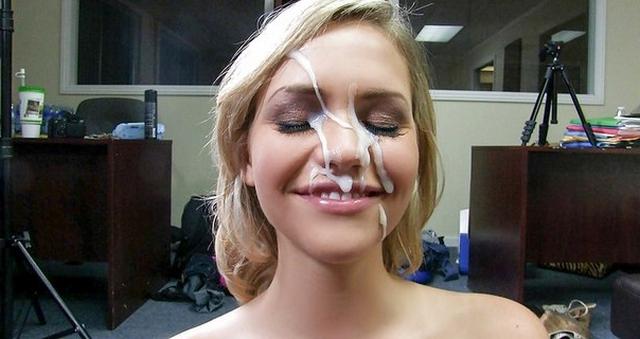 Девки измазали лица мужским йогуртом 33 фотография Девки измазали лица мужским йогуртом 33 фотография