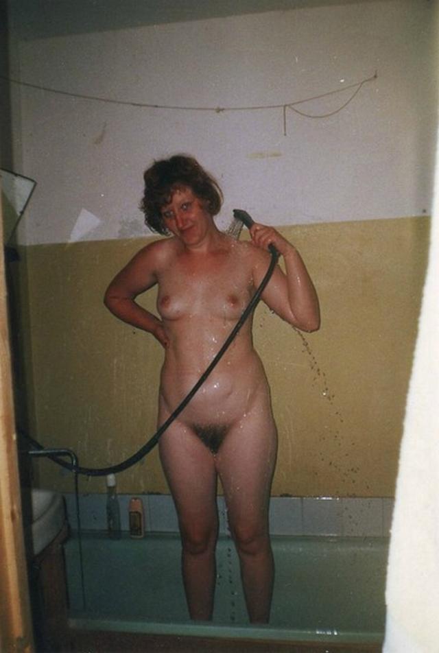 Молодухи разделись в ванной 12 фотография Молодухи разделись в ванной 12 фотография
