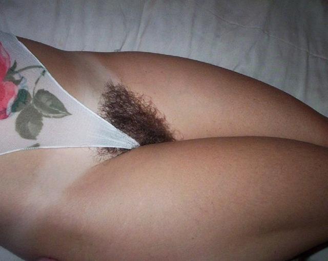 Голенькие телочки с небритыми пилотками 23 фотография Голенькие телочки с небритыми пилотками 23 фотография