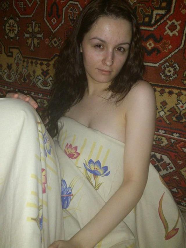 Брюнетка соблазняет не на шутку 4 фотография Брюнетка соблазняет не на шутку 4 фотография