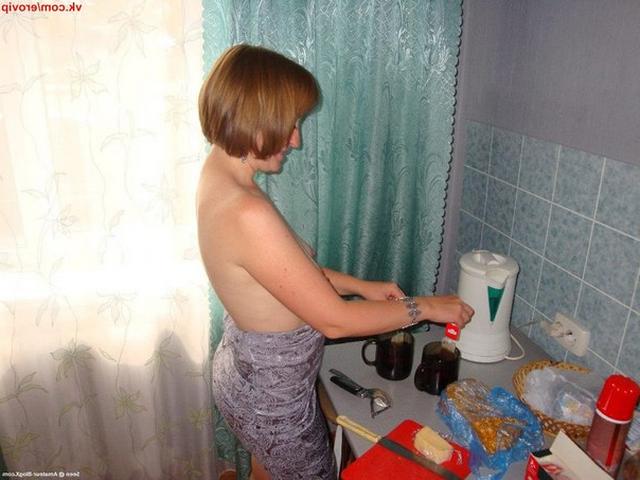 Распутная жена соблазняет мужика 8 фотография Распутная жена соблазняет мужика 8 фотография