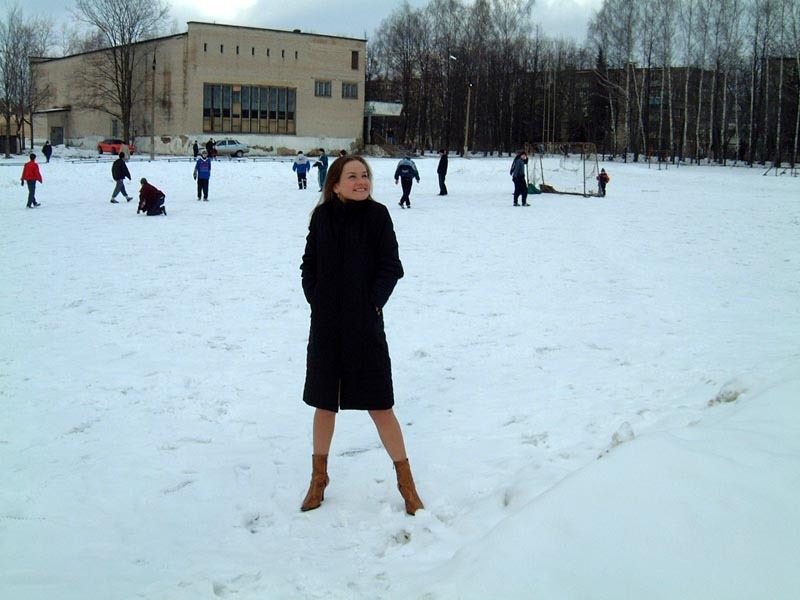 Стройная давалка осталась голенькой на футбольном поле 2 фотография Стройная давалка осталась голенькой на футбольном поле 2 фотография