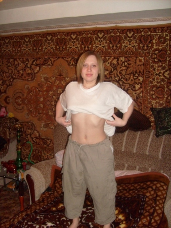 Рыжая бестия купается нагая в бассейне 11 фотография Рыжая бестия купается нагая в бассейне 11 фотография