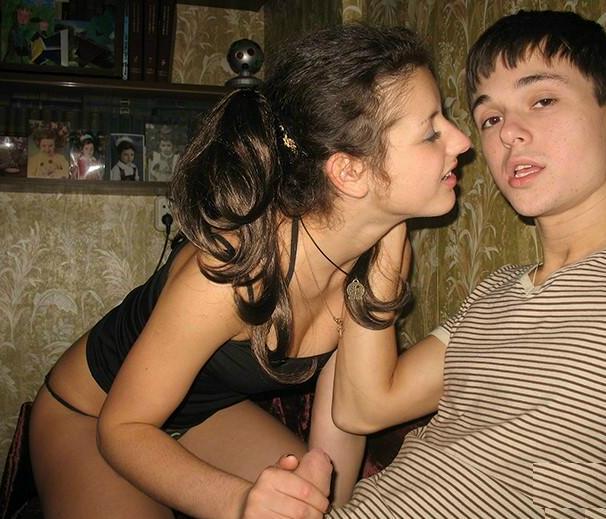 Жаркие студенты остались вдвоем в квартире 7 фотография Жаркие студенты остались вдвоем в квартире 7 фотография