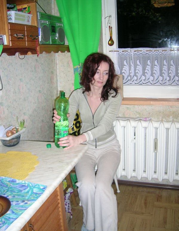 Стройная мамаша в нижнем белье попозировала перед кавалером и засветила киской 4 фотография Стройная мамаша в нижнем белье попозировала перед кавалером и засветила киской 4 фотография