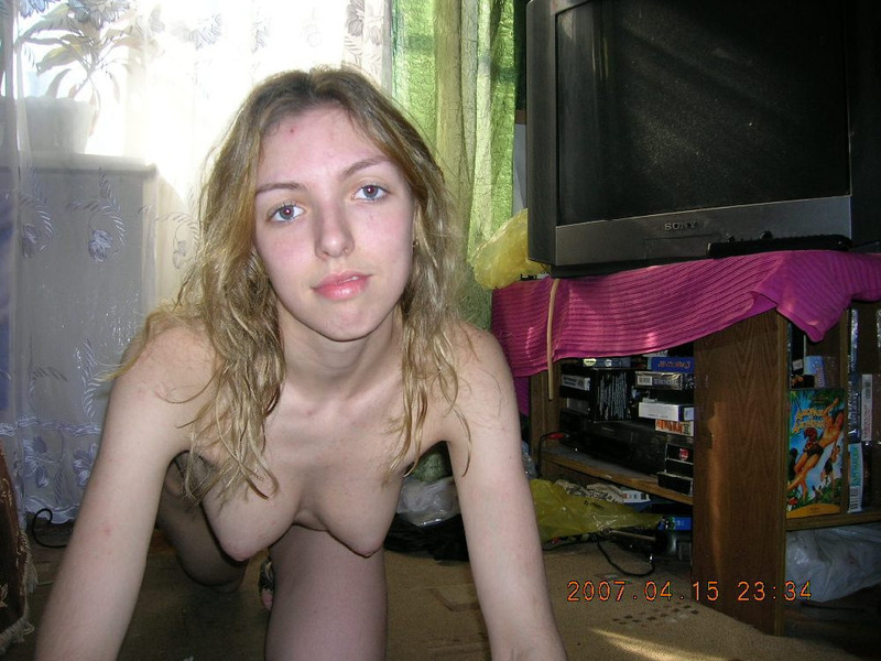 Проказница показала вагину и вогнала в нее секс игрушку 9 фотография Проказница показала вагину и вогнала в нее секс игрушку 9 фотография