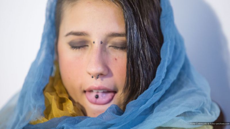 Восточная девушка удовлетворяет себя пальчиками 11 фотография Восточная девушка удовлетворяет себя пальчиками 11 фотография