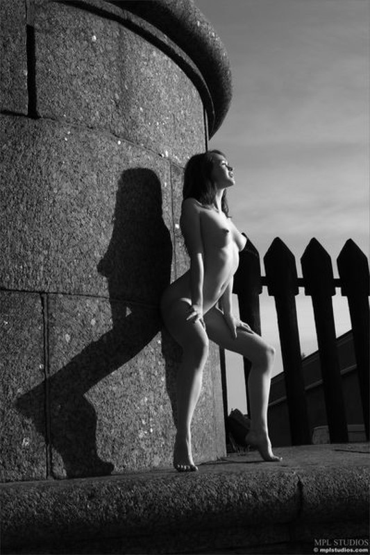 Знатная стерва разделась ради славы 10 фотография Знатная стерва разделась ради славы 10 фотография