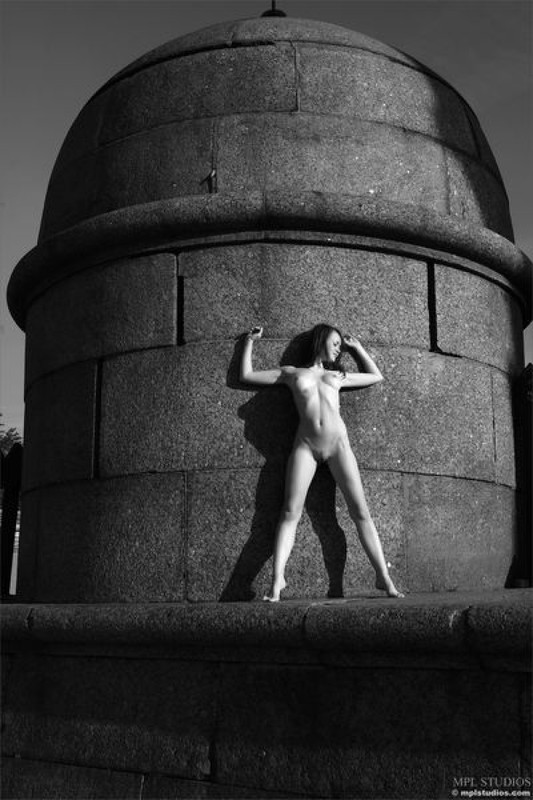 Знатная стерва разделась ради славы 18 фотография Знатная стерва разделась ради славы 18 фотография