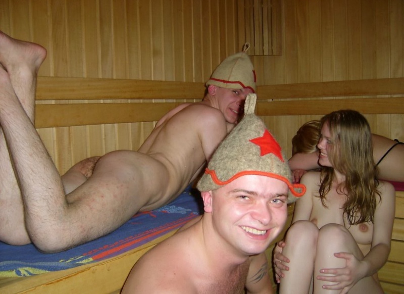 Дружный коллектив отдыхает в сауне 19 фотография Дружный коллектив отдыхает в сауне 19 фотография