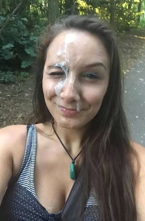 Молодые девки светят лицами, которые забрызганы спермой 5 фотография Молодые девки светят лицами, которые забрызганы спермой 5 фотография